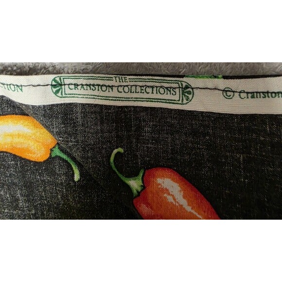 Red Chili Hot Peppers Habanero Black Fabric 14" x 14" 21" Diagonal Cranston COLL - Picture 3 of 7